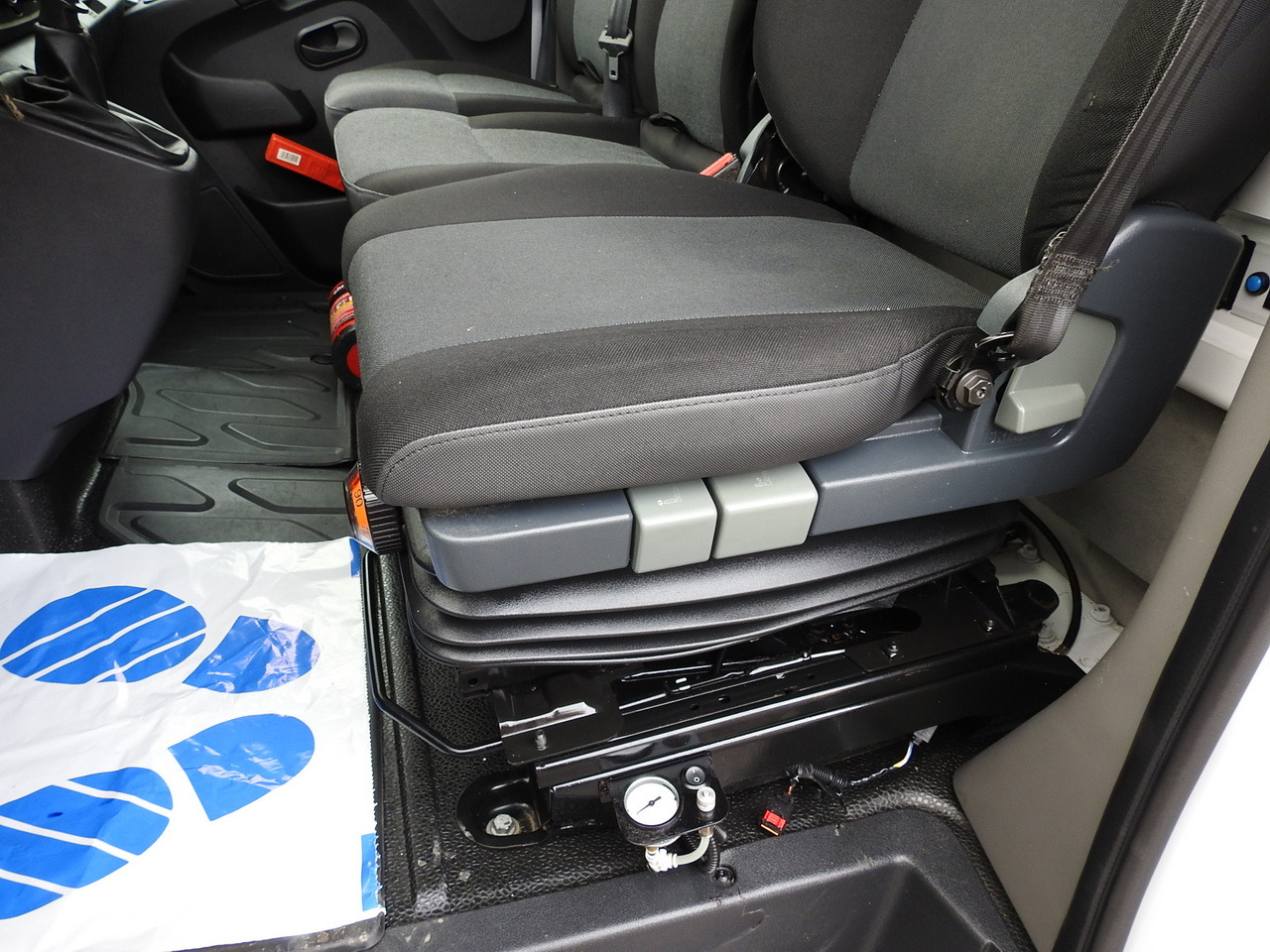 Curtain side van RENAULT MASTER TARPAULIN 10 PALLETS WEBASTO CRUISE CONTROL AIR CONDITIONING LED LIGHTS PNEUMATICS  165HP: picture 31
