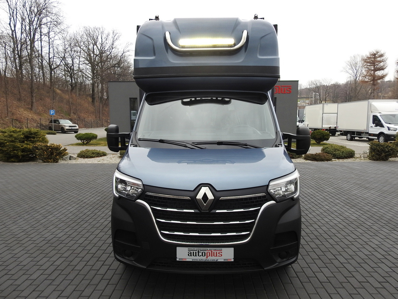 RENAULT MASTER TARPAULIN 10 PALLETS WEBASTO CRUISE CONTROL LED LIGHTS PNEUMATICS AIR CONDITIONING 165HP - Curtain side van: picture 5 RENAULT MASTER TARPAULIN 10 PALLETS WEBASTO CRUISE CONTROL LED LIGHTS PNEUMATICS AIR CONDITIONING 165HP - Curtain side van: picture 5