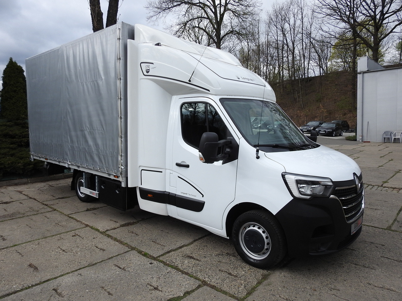 RENAULT MASTER TARPAULIN 10 PALLETS WEBASTO CRUISE CONTROL NAVIGATION AIR CONDITIONING LED LIGHTS PNEUMATICS 165HP - Curtain side van: picture 4 RENAULT MASTER TARPAULIN 10 PALLETS WEBASTO CRUISE CONTROL NAVIGATION AIR CONDITIONING LED LIGHTS PNEUMATICS 165HP - Curtain side van: picture 4