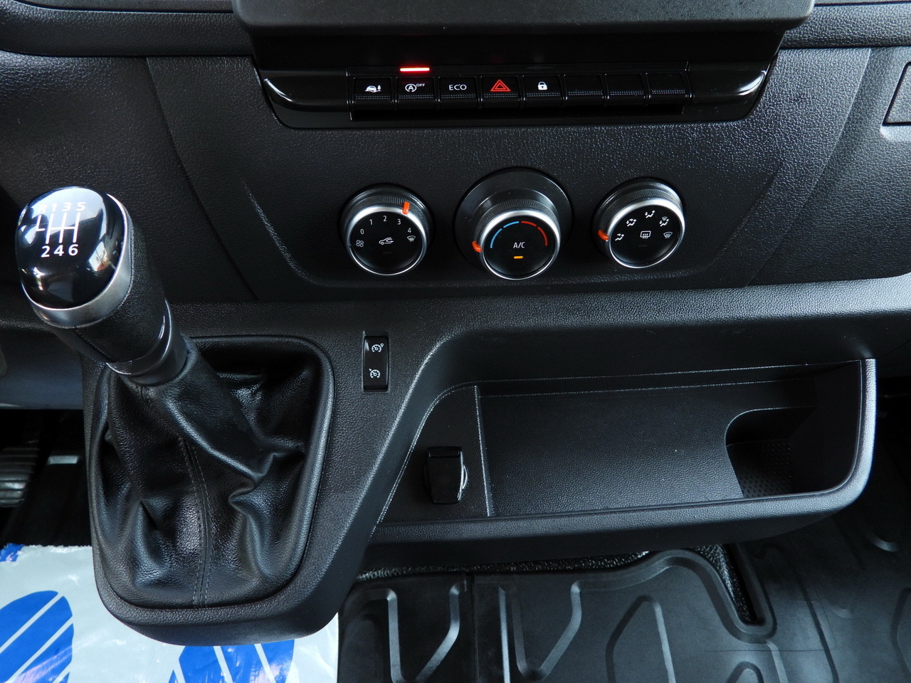 Curtain side van RENAULT MASTER  TARPAULIN LIFT 10 PALLETS WEBASTO CRUISE CONTROL LED LIGHTS PNEUMATICS AIR CONDITIONING  165HP: picture 35