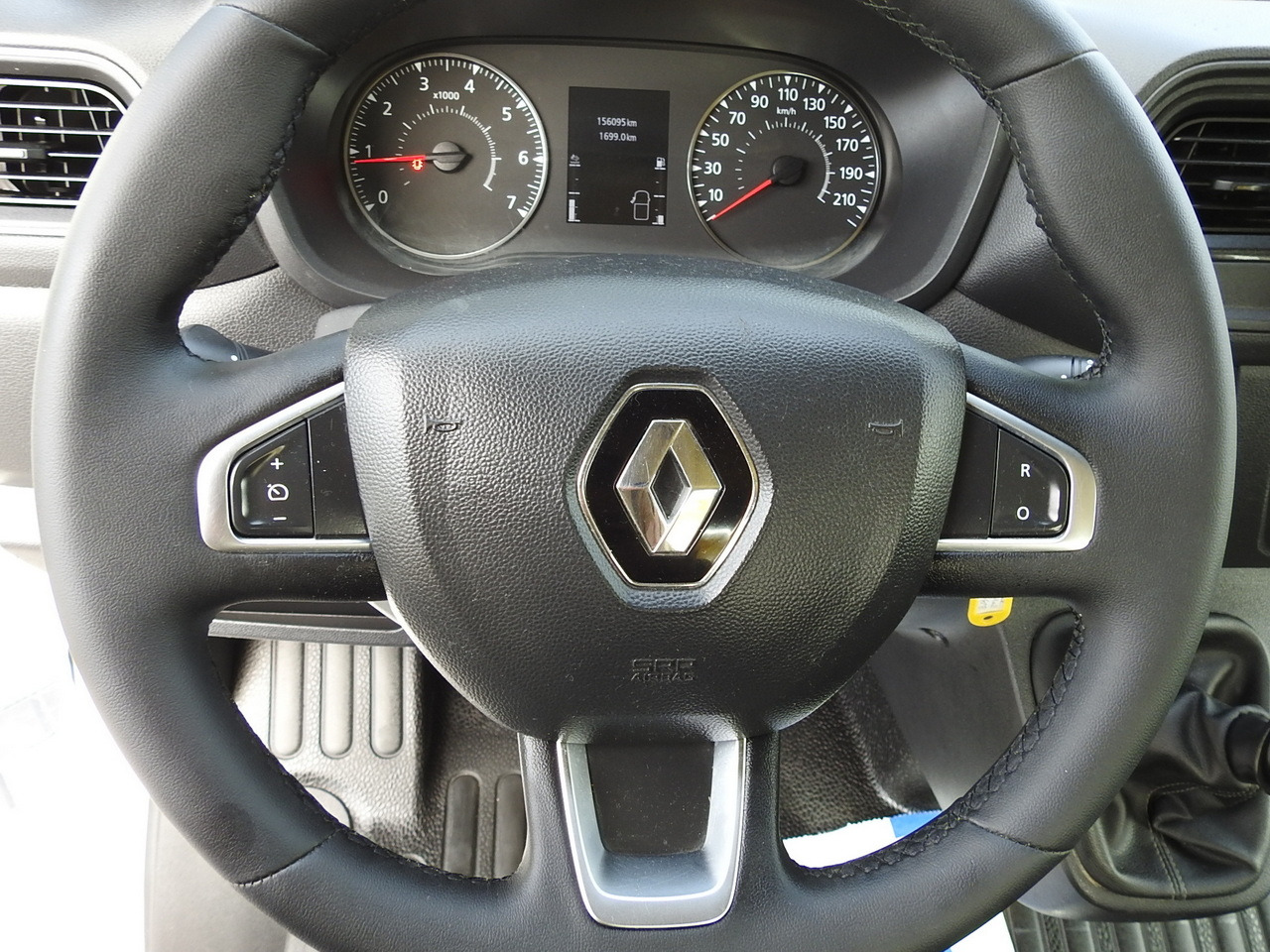 Tipper van RENAULT MASTER TIPPER CRUISE CONTROL NAVIGATION AIR CONDITIONING LED LIGHTS TWIN WHEELS LOAD WEIGHT 145HP: picture 42 Tipper van RENAULT MASTER TIPPER CRUISE CONTROL NAVIGATION AIR CONDITIONING LED LIGHTS TWIN WHEELS LOAD WEIGHT 145HP: picture 42