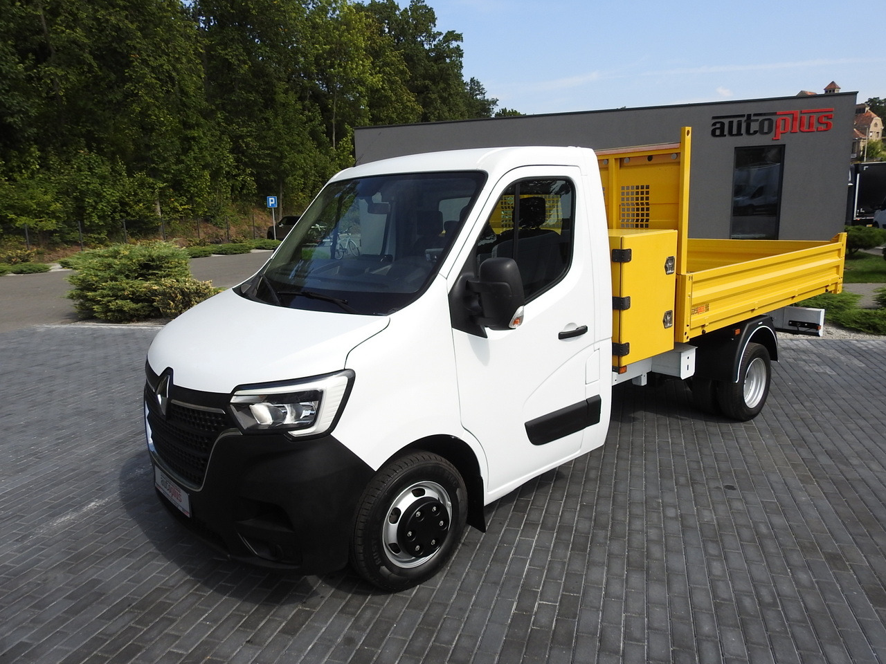 Tipper van RENAULT MASTER TIPPER CRUISE CONTROL NAVIGATION AIR CONDITIONING LED LIGHTS TWIN WHEELS LOAD WEIGHT 145HP: picture 21 Tipper van RENAULT MASTER TIPPER CRUISE CONTROL NAVIGATION AIR CONDITIONING LED LIGHTS TWIN WHEELS LOAD WEIGHT 145HP: picture 21