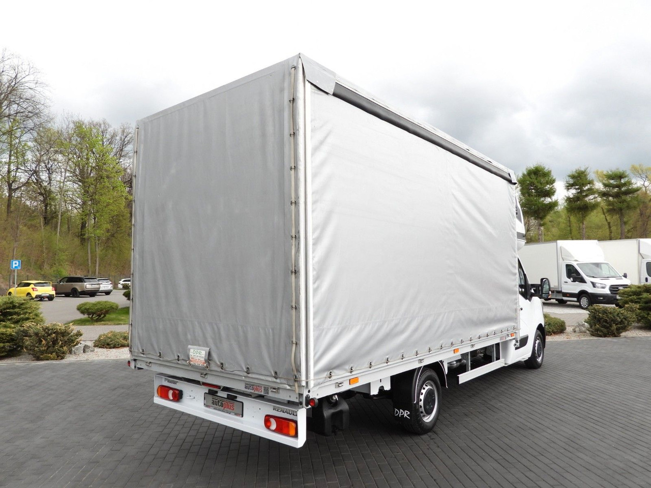 Renault MASTER PRITSCHE PLANE 10 PALETTEN WEBASTO A/C - Curtain side van: picture 3 Renault MASTER PRITSCHE PLANE 10 PALETTEN WEBASTO A/C - Curtain side van: picture 3