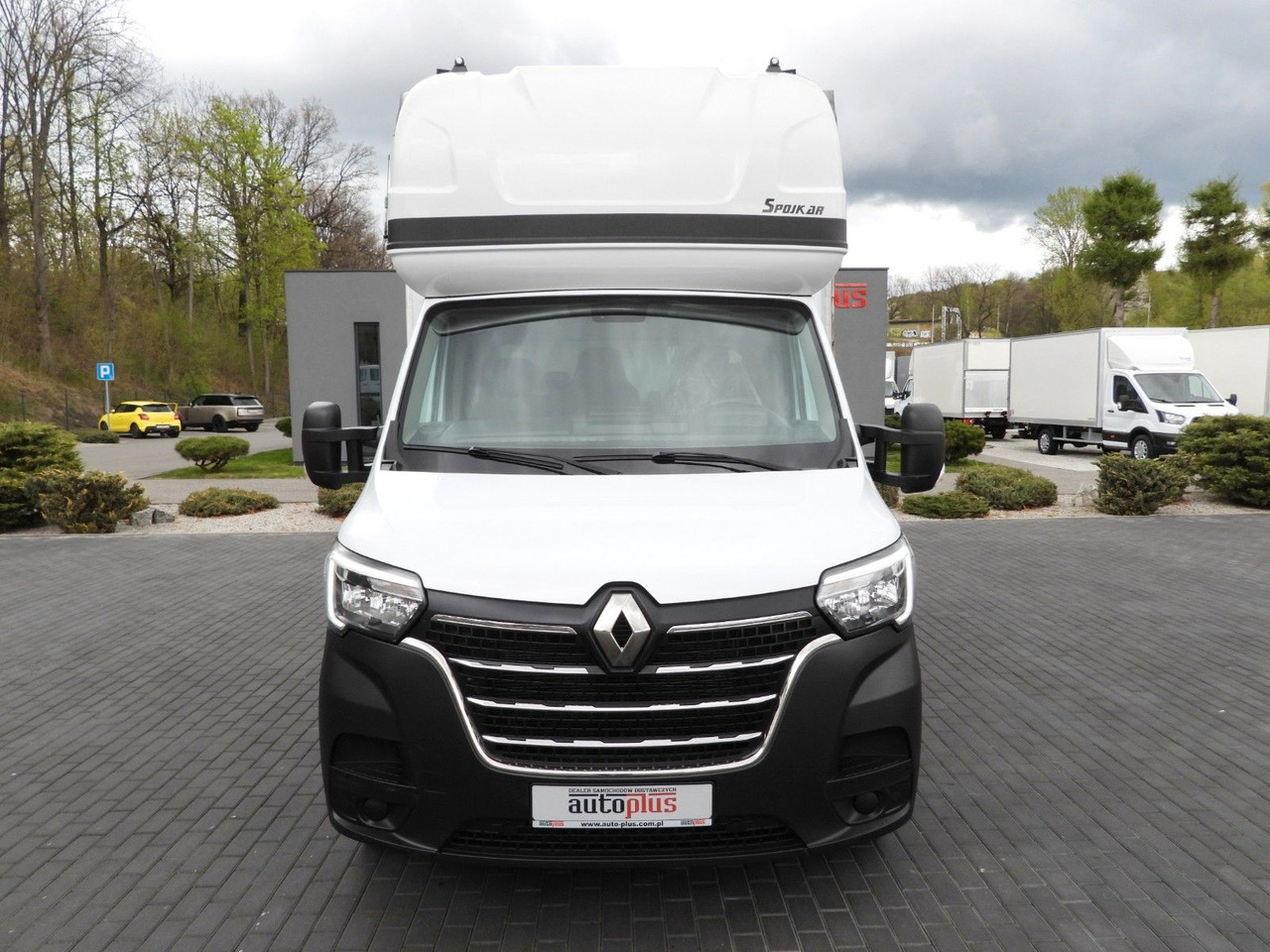 Renault MASTER PRITSCHE PLANE 10 PALETTEN WEBASTO A/C - Curtain side van: picture 5 Renault MASTER PRITSCHE PLANE 10 PALETTEN WEBASTO A/C - Curtain side van: picture 5