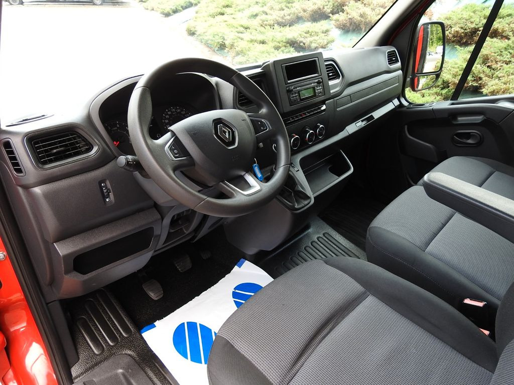 Renault MASTER PRITSCHE PLANE 10 PALETTEN WEBASTO A/C - Curtain side van: picture 2 Renault MASTER PRITSCHE PLANE 10 PALETTEN WEBASTO A/C - Curtain side van: picture 2