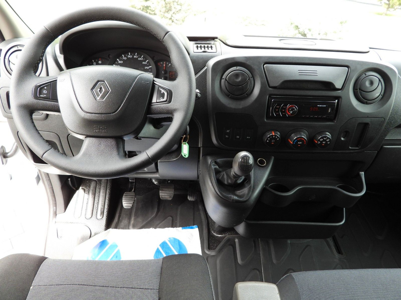 Renault MASTER  PRITSCHE PLANE 8 PALETTEN WEBASTO leasing Renault MASTER  PRITSCHE PLANE 8 PALETTEN WEBASTO: picture 23