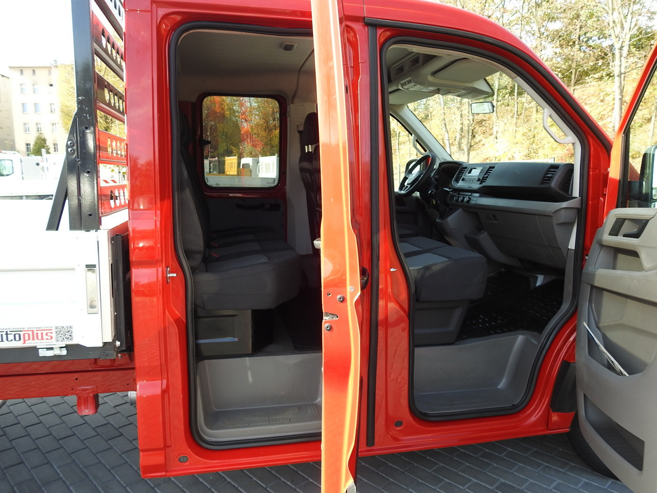Combi van VOLKSWAGEN CRAFTER STAKE BODY DOUBLE CABIN DOKA 7 SEATS AIR CONDITIONING  140HP: picture 46