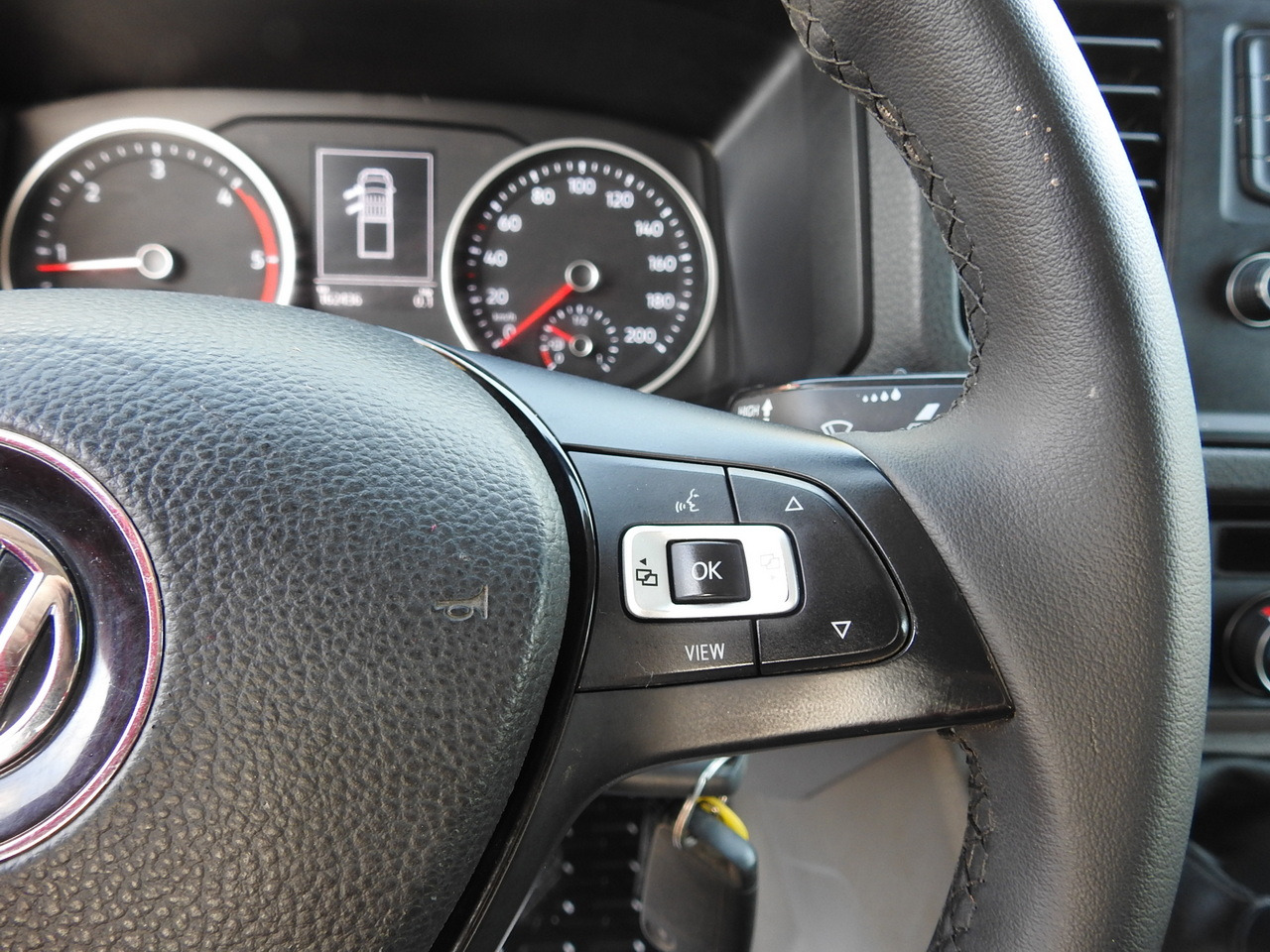 Combi van VOLKSWAGEN CRAFTER STAKE BODY DOUBLE CABIN DOKA 7 SEATS AIR CONDITIONING  140HP: picture 35