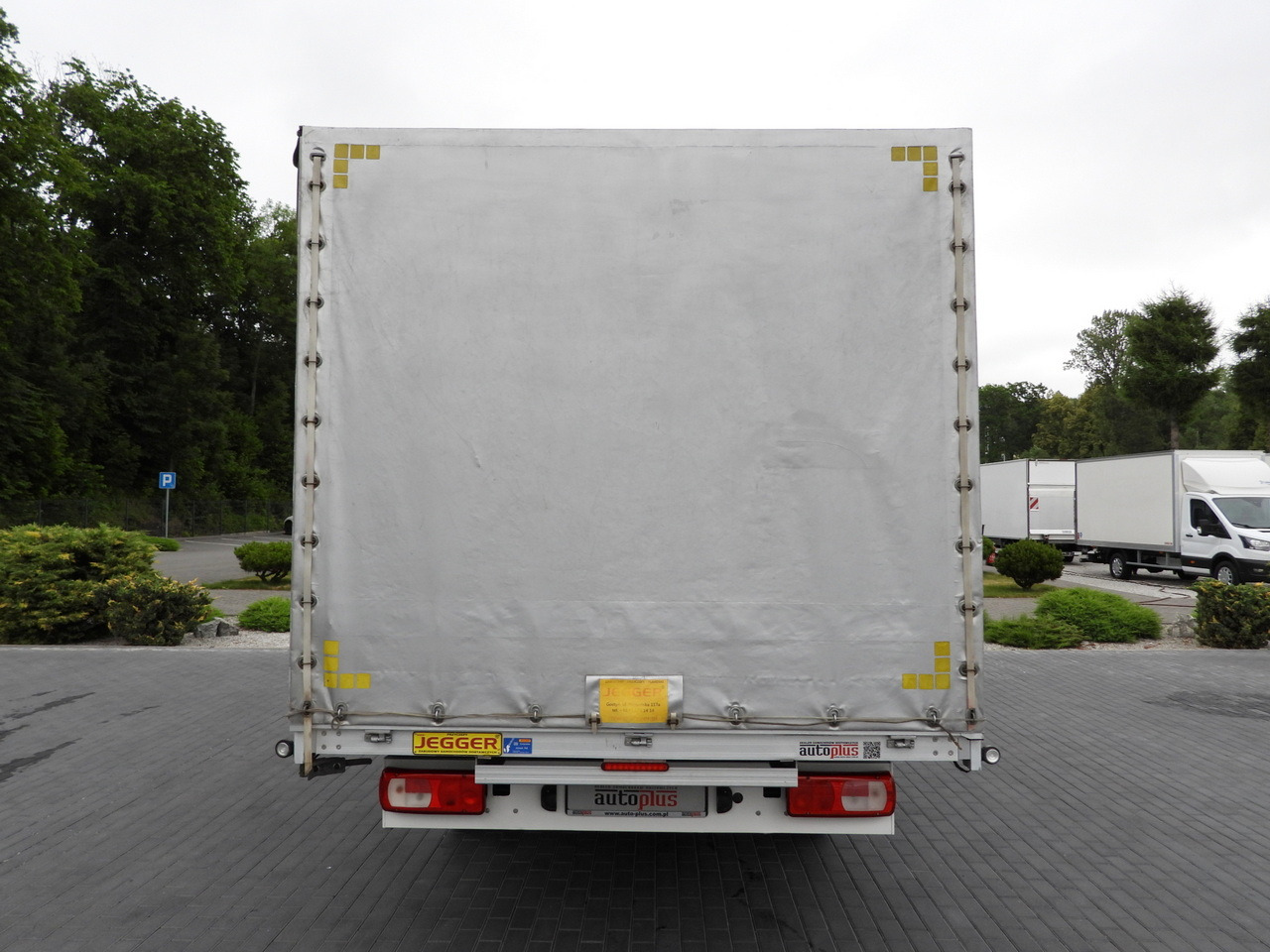 VOLKSWAGEN CRAFTER  TARPAULIN 8 PALLETS WEBASTO CRUISE CONTROL LED LIGHTS AIR CONDITIONING  180HP leasing VOLKSWAGEN CRAFTER  TARPAULIN 8 PALLETS WEBASTO CRUISE CONTROL LED LIGHTS AIR CONDITIONING  180HP: picture 11