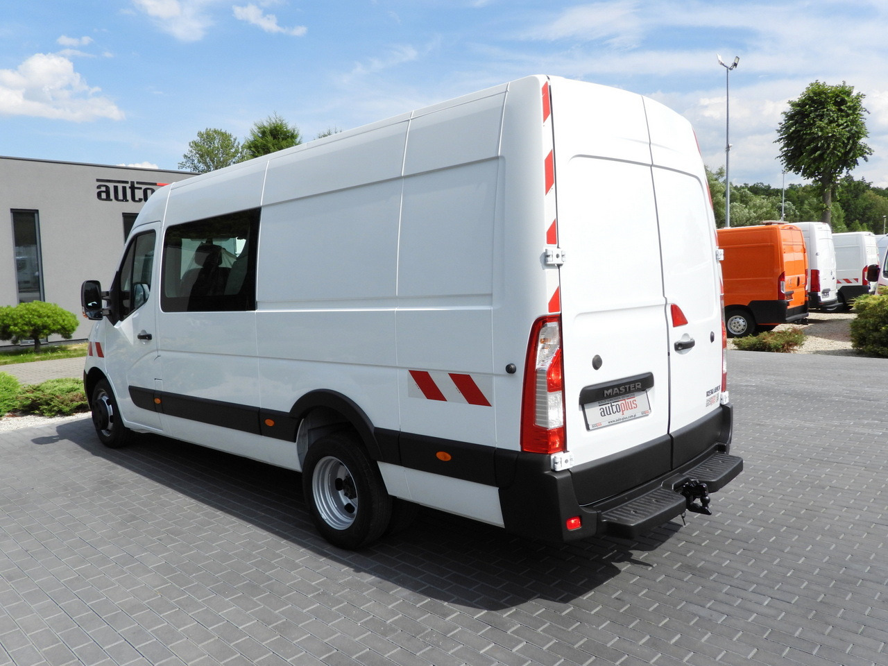 Van RENAULT MASTER BOX DELIVERY VAN 7 SEATS CRUISE CONTROL TWIN WHEELS AIR CONDITIONING  145HP: picture 10