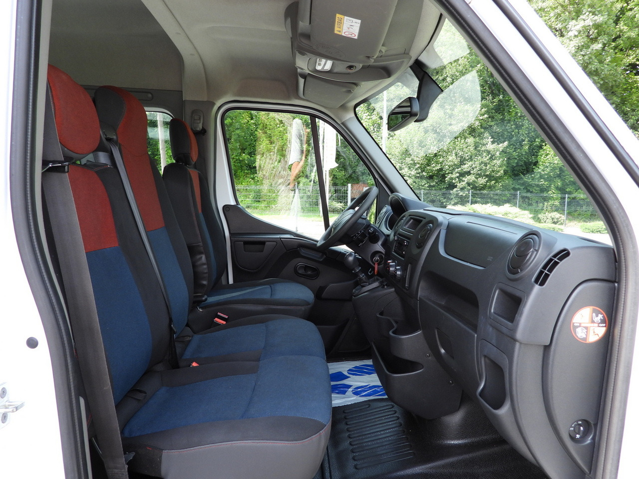 Van RENAULT MASTER BOX DELIVERY VAN 7 SEATS CRUISE CONTROL TWIN WHEELS AIR CONDITIONING  145HP: picture 31