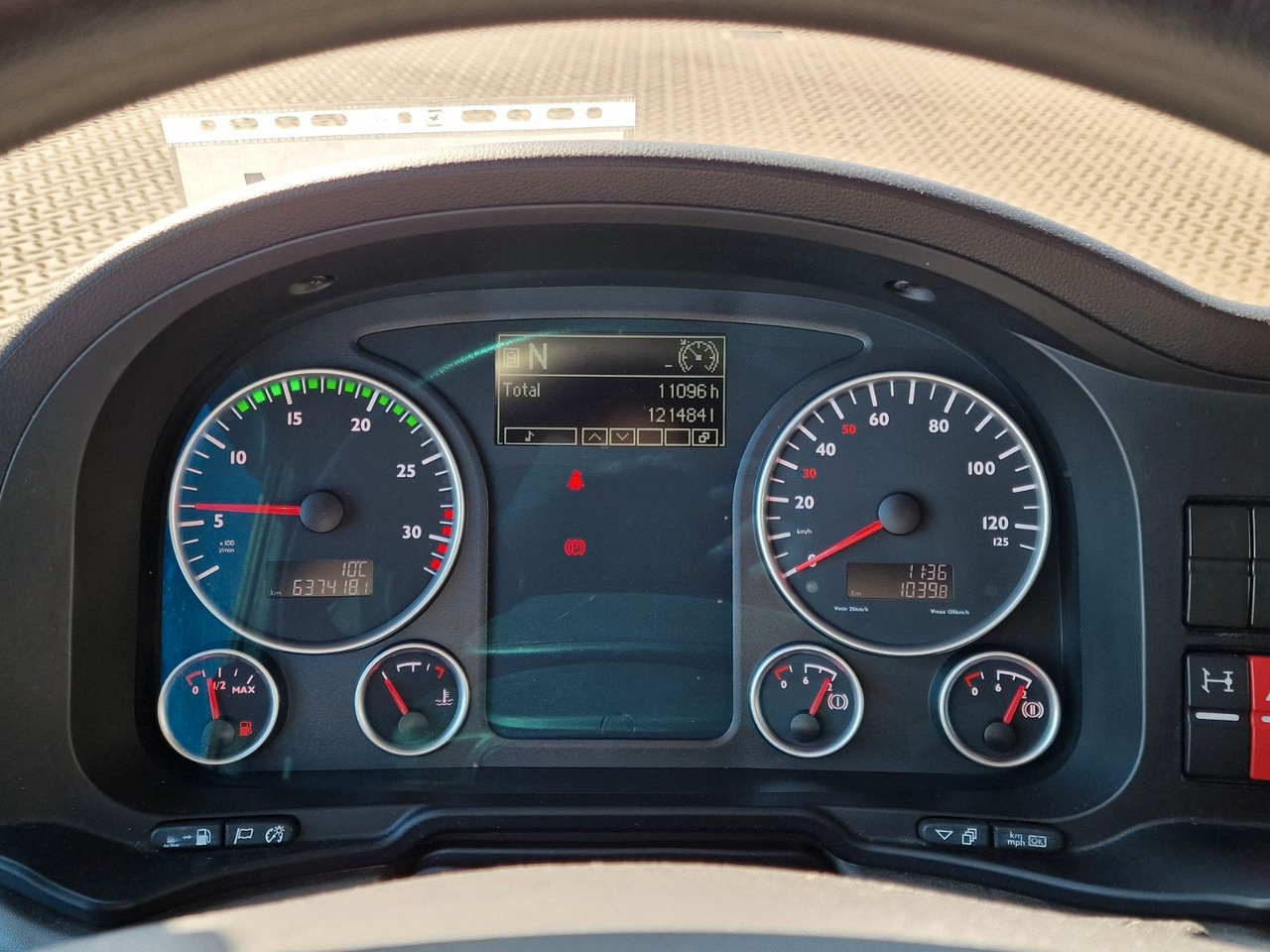 Refrigerator truck MAN TGL 12.250 4X2 BL / Ladebordwand: picture 24