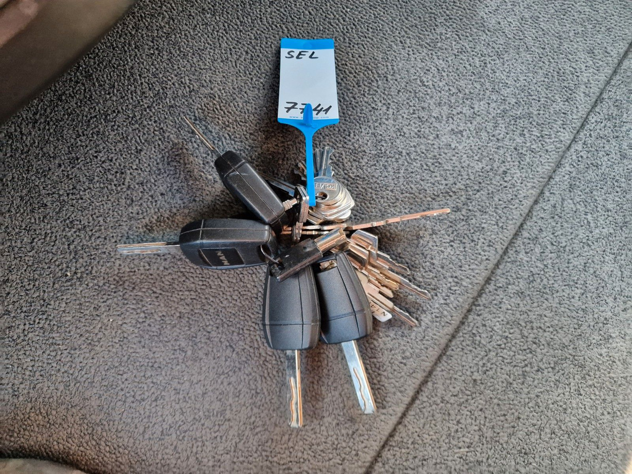 Refrigerator truck MAN TGL 12.250 4X2 BL / Ladebordwand: picture 26