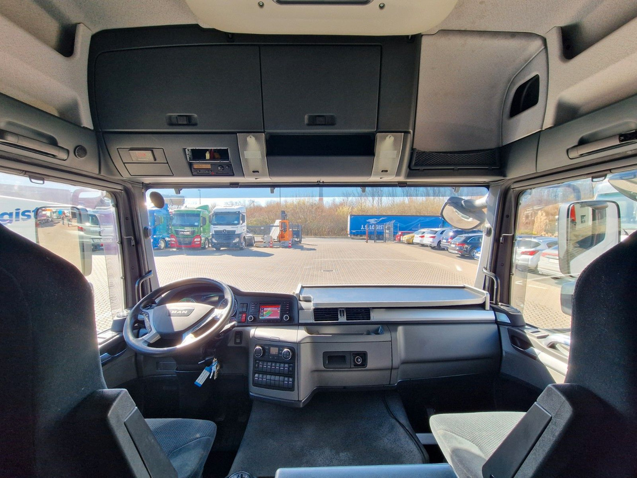 Refrigerator truck MAN TGL 12.250 4X2 BL / Ladebordwand: picture 21