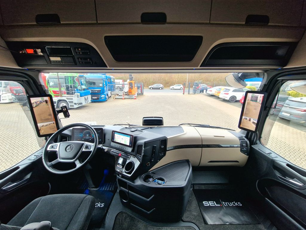 Curtainsider truck Mercedes-Benz Actros 2548 / Retarder Mercedes-Benz Actros 2548 / Retarder: picture 16 Curtainsider truck Mercedes-Benz Actros 2548 / Retarder Mercedes-Benz Actros 2548 / Retarder: picture 16