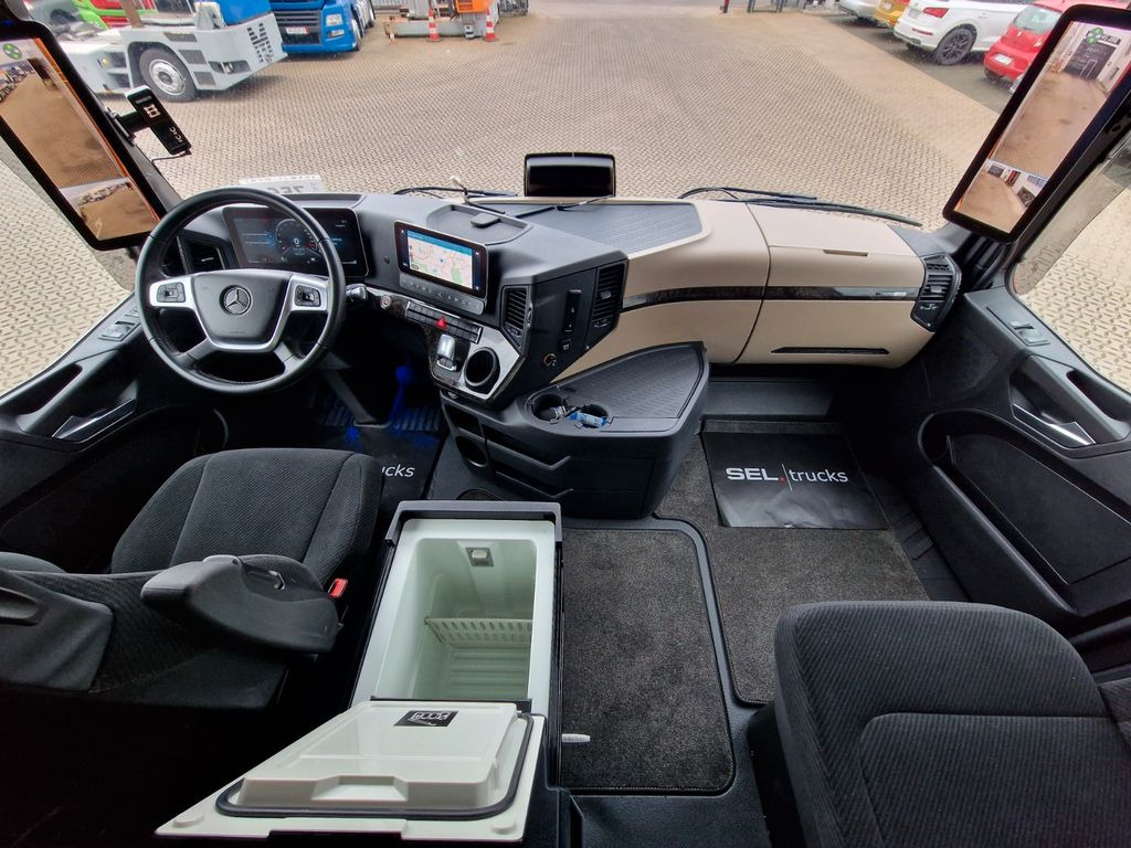 Curtainsider truck Mercedes-Benz Actros 2548 / Retarder Mercedes-Benz Actros 2548 / Retarder: picture 17 Curtainsider truck Mercedes-Benz Actros 2548 / Retarder Mercedes-Benz Actros 2548 / Retarder: picture 17