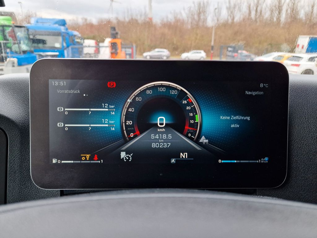 Curtainsider truck Mercedes-Benz Actros 2548 / Retarder Mercedes-Benz Actros 2548 / Retarder: picture 18 Curtainsider truck Mercedes-Benz Actros 2548 / Retarder Mercedes-Benz Actros 2548 / Retarder: picture 18