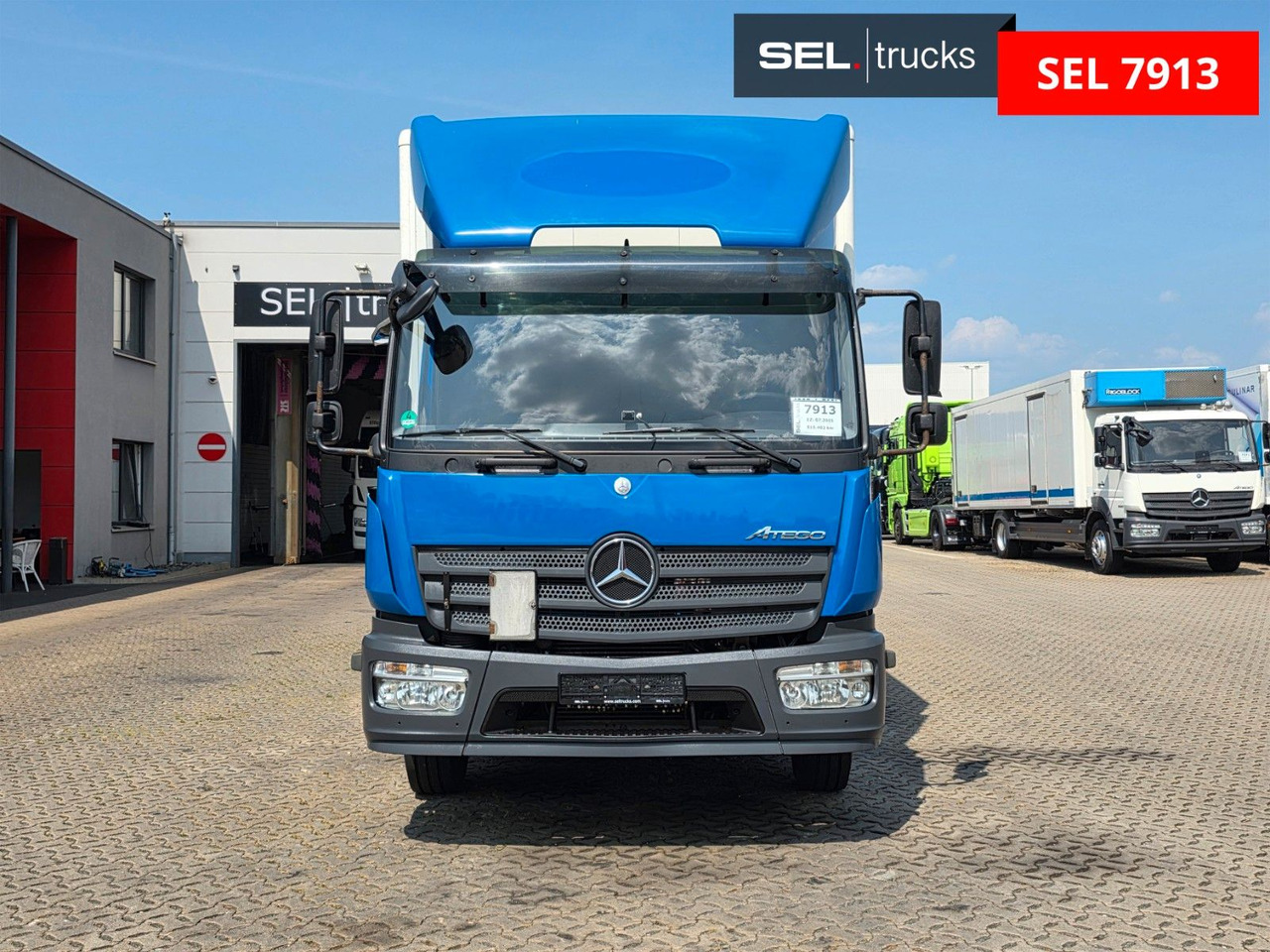 Mercedes-Benz Atego 1221 / Ladebordwand - Box truck: picture 2 Mercedes-Benz Atego 1221 / Ladebordwand - Box truck: picture 2
