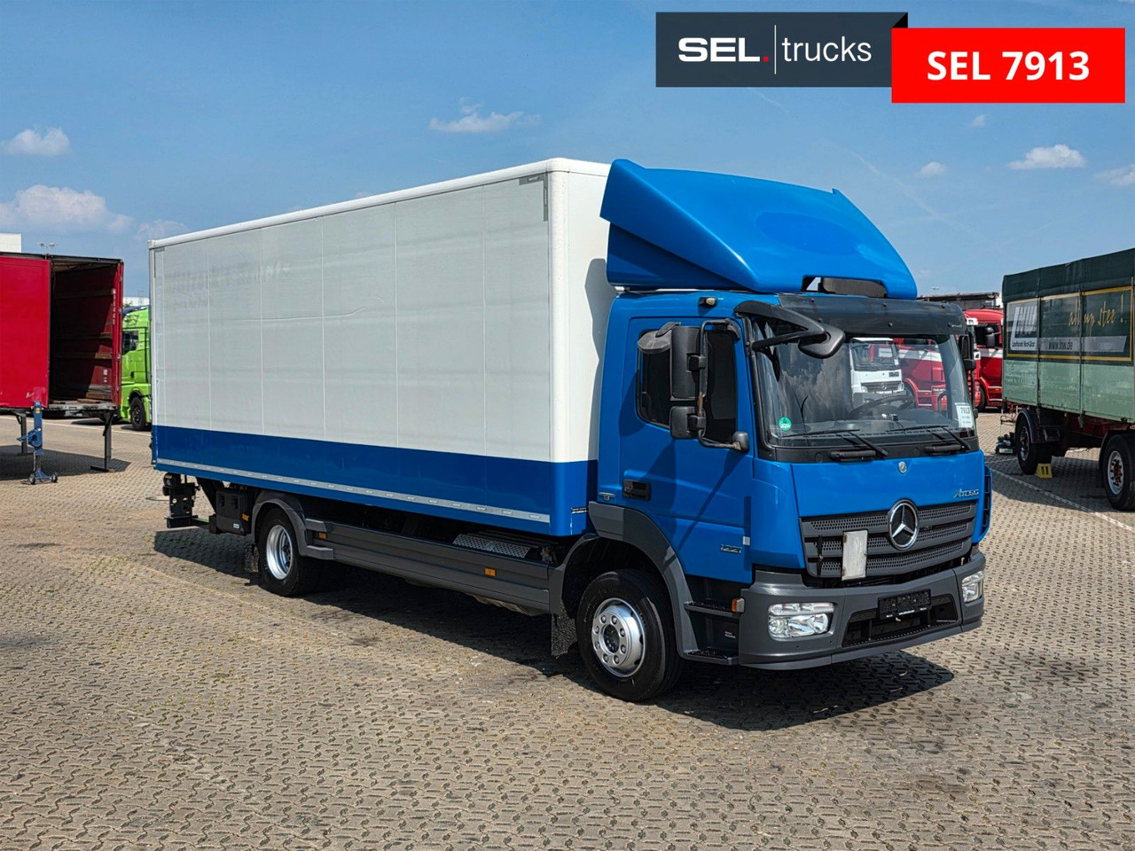 Mercedes-Benz Atego 1221 / Ladebordwand - Box truck: picture 3 Mercedes-Benz Atego 1221 / Ladebordwand - Box truck: picture 3