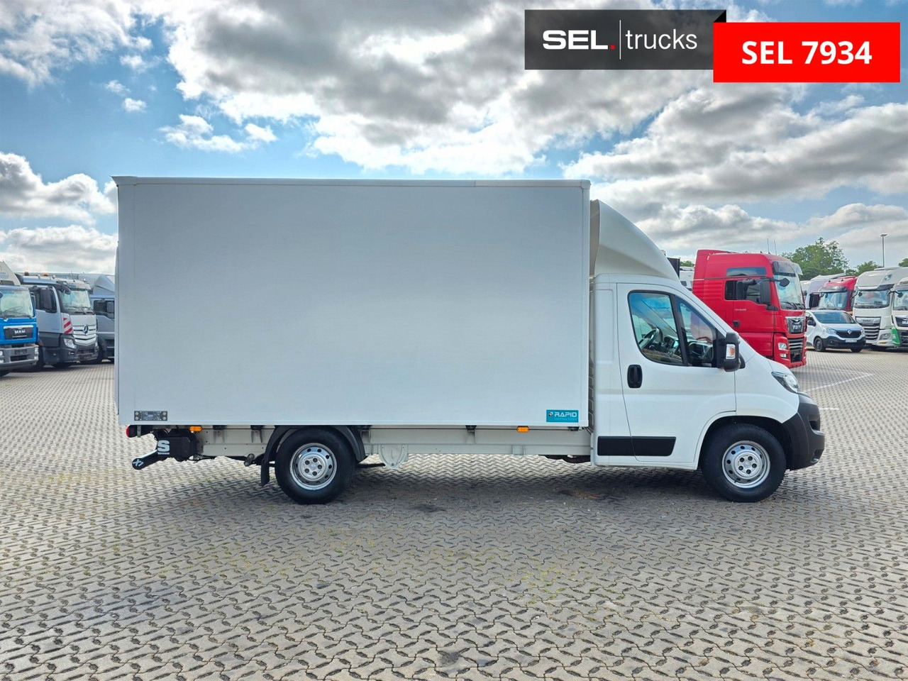 Peugeot Boxer / Ladebordwand / Klimaanlage / 3 Sitzen - Box van: picture 4 Peugeot Boxer / Ladebordwand / Klimaanlage / 3 Sitzen - Box van: picture 4