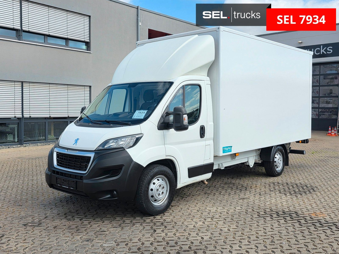 Peugeot Boxer / Ladebordwand / Klimaanlage / 3 Sitzen - Box van: picture 1 Peugeot Boxer / Ladebordwand / Klimaanlage / 3 Sitzen - Box van: picture 1
