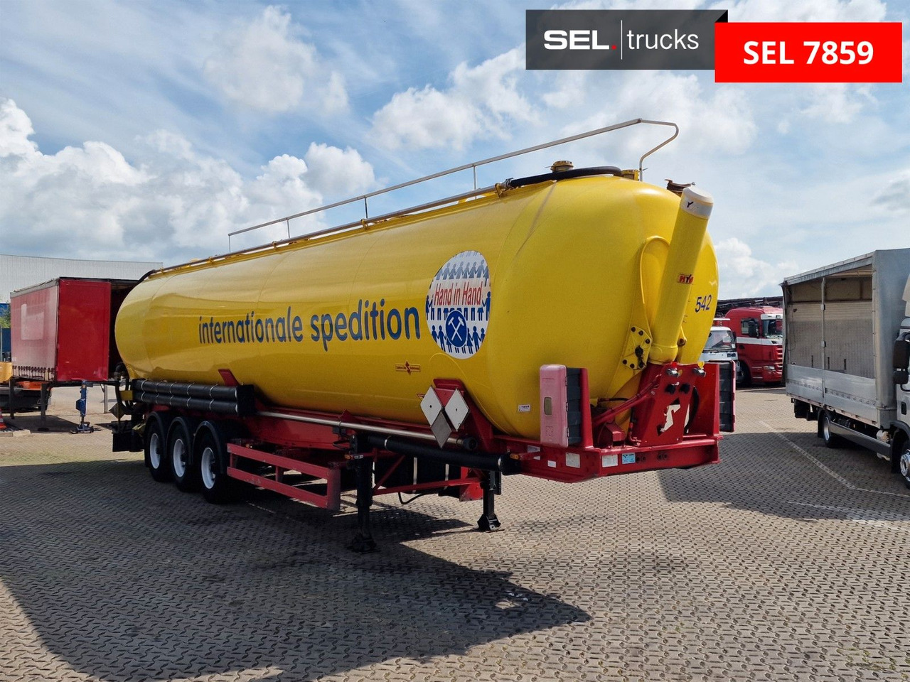 Spitzer SK 2766 CAL GGVS / Kippsilo / 66m3 / ADR AT - Silo semi-trailer: picture 3 Spitzer SK 2766 CAL GGVS / Kippsilo / 66m3 / ADR AT - Silo semi-trailer: picture 3