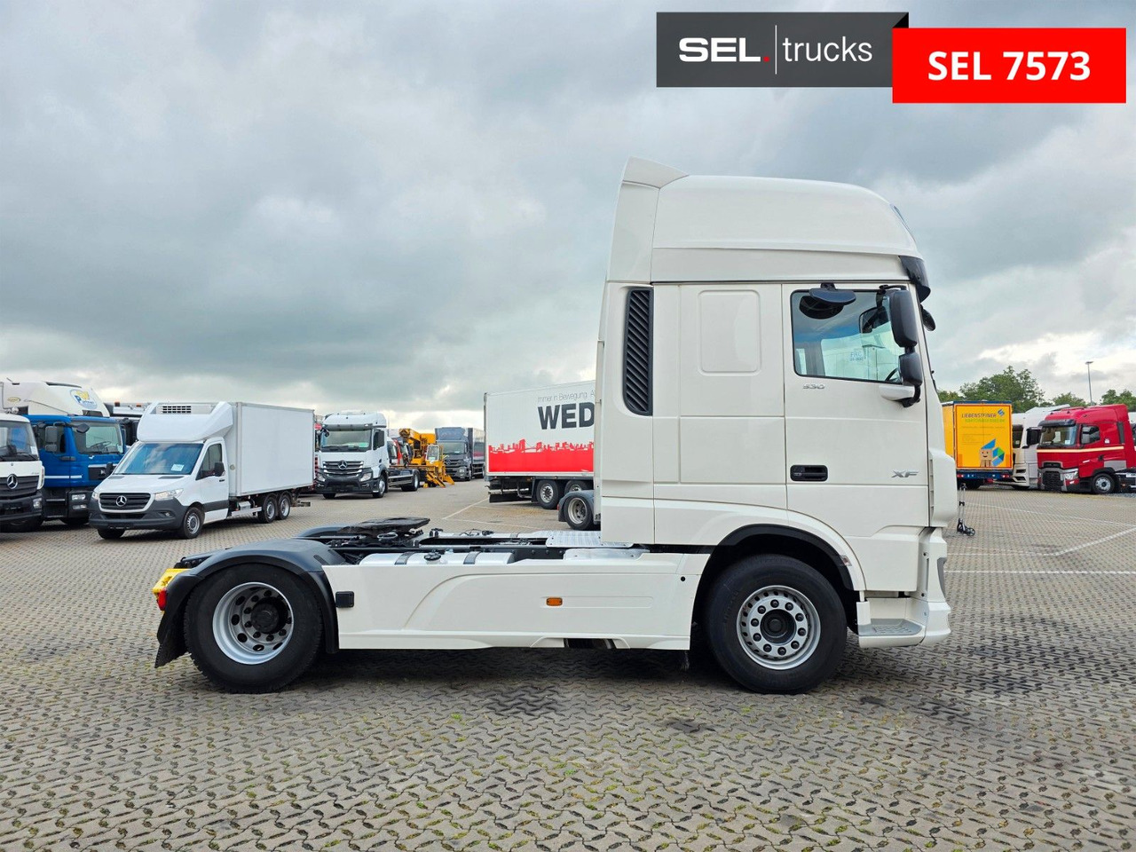 DAF XF 530 FT / ZF Intarder / Standklimaanlage / 6D - Tractor unit: picture 4 DAF XF 530 FT / ZF Intarder / Standklimaanlage / 6D - Tractor unit: picture 4