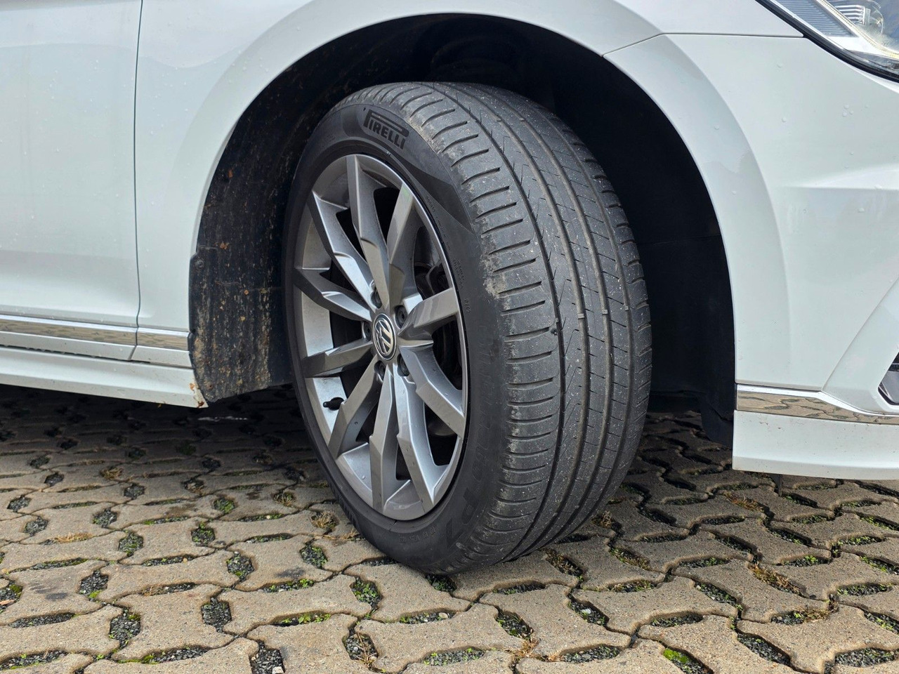 Station wagon Volkswagen Passat Variant Highline BMT/Start-Stopp: picture 39