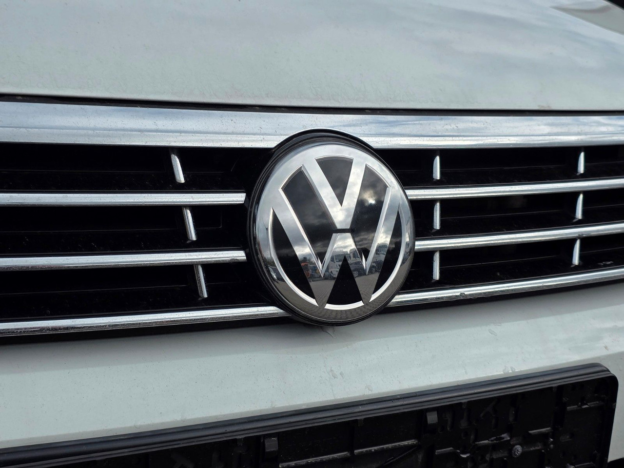 Station wagon Volkswagen Passat Variant Highline BMT/Start-Stopp: picture 16