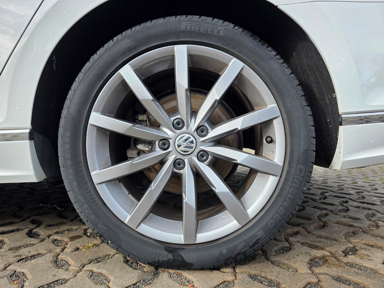 Station wagon Volkswagen Passat Variant Highline BMT/Start-Stopp: picture 42