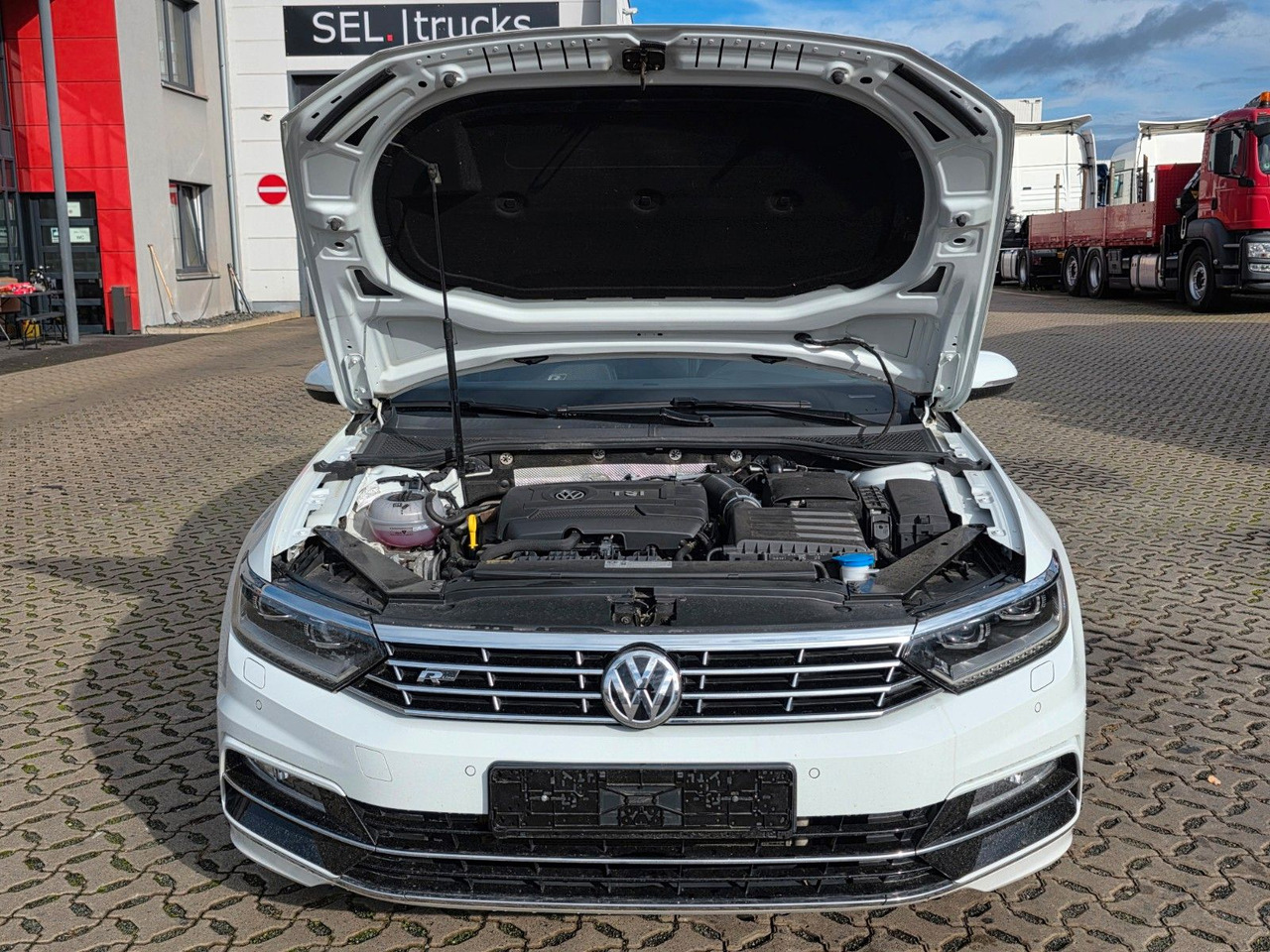 Station wagon Volkswagen Passat Variant Highline BMT/Start-Stopp: picture 12