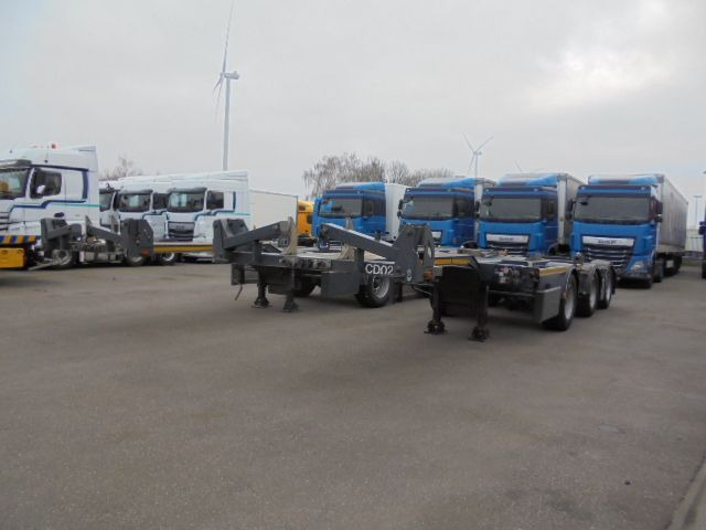 D-Tec CTD-41-03D LZV DOLLY - Container transporter/ Swap body semi-trailer: picture 1 D-Tec CTD-41-03D LZV DOLLY - Container transporter/ Swap body semi-trailer: picture 1