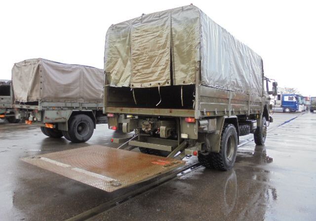 DAF YAD 4442 NT - Curtainsider truck: picture 4 DAF YAD 4442 NT - Curtainsider truck: picture 4
