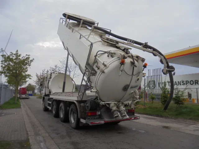 Ginaf X 4243 TS 8X4 NL TRUCK - Vacuum truck: picture 5 Ginaf X 4243 TS 8X4 NL TRUCK - Vacuum truck: picture 5