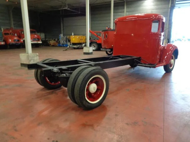 International D 30 4 TONNER - Cab chassis truck: picture 4 International D 30 4 TONNER - Cab chassis truck: picture 4