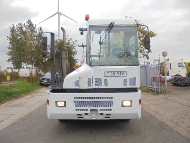Kalmar TT616I - Terminal tractor: picture 2 Kalmar TT616I - Terminal tractor: picture 2