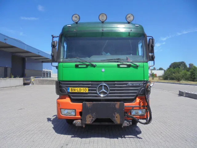 Mercedes-Benz Actros 1831 1831 Bitumensprayer - Tank truck: picture 2 Mercedes-Benz Actros 1831 1831 Bitumensprayer - Tank truck: picture 2