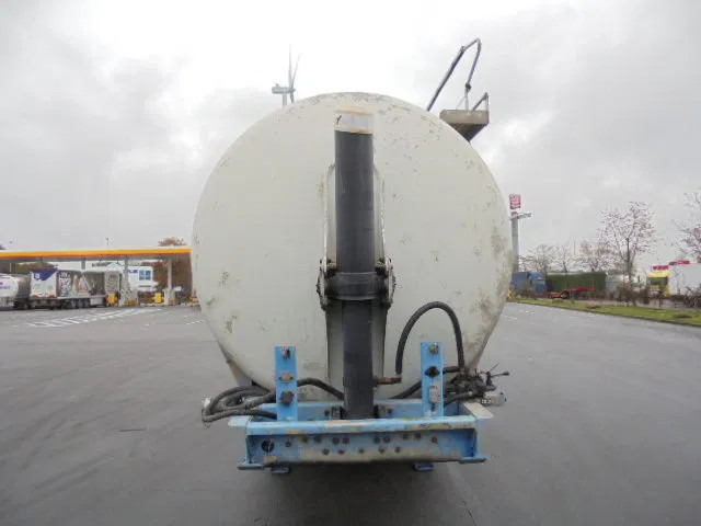 SPITZER SK 50 CAL - Tank semi-trailer: picture 2 SPITZER SK 50 CAL - Tank semi-trailer: picture 2