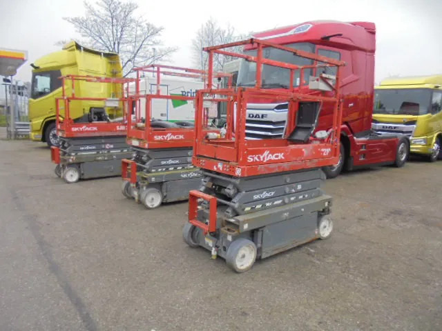 Skyjack SJ III 3219 - Scissor lift: picture 1 Skyjack SJ III 3219 - Scissor lift: picture 1