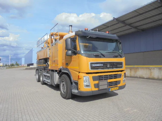 Terberg FM 1450 WDGL 6X4 VACUUM ADR / SIR NL TRUCK - Vacuum truck: picture 2 Terberg FM 1450 WDGL 6X4 VACUUM ADR / SIR NL TRUCK - Vacuum truck: picture 2