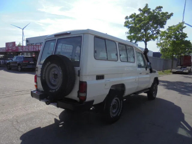 Toyota Land Cruiser HZJ78L 4X4 EXPORT OUTSIDE EU ONLY - Car: picture 5 Toyota Land Cruiser HZJ78L 4X4 EXPORT OUTSIDE EU ONLY - Car: picture 5