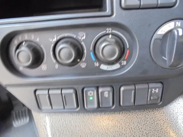 Tractor unit DAF CF 440: picture 13