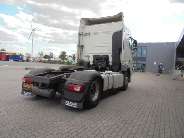 DAF XF 440 NL TRUCK - Tractor unit: picture 5 DAF XF 440 NL TRUCK - Tractor unit: picture 5