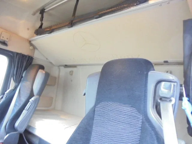 Tractor unit Mercedes-Benz Actros 1840: picture 13