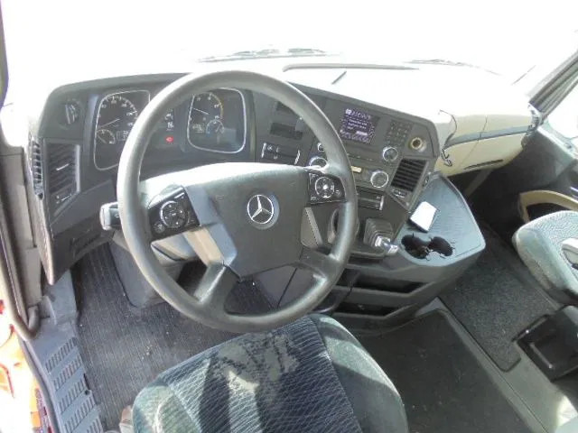 Tractor unit Mercedes-Benz Actros 1840: picture 7