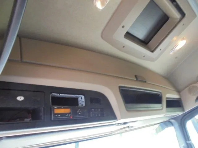 Tractor unit Mercedes-Benz Actros 1840 EURO 6: picture 10