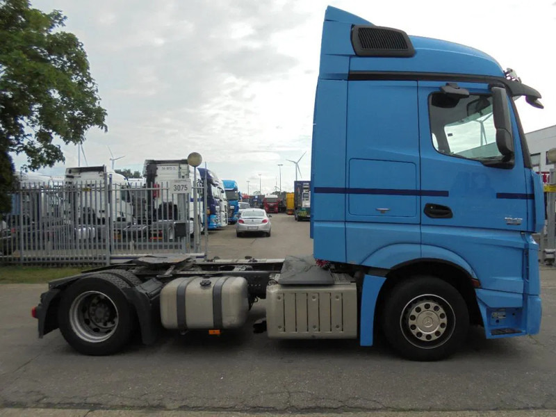 Mercedes-Benz Actros 1842 10 IN STOCK - Tractor unit: picture 4 Mercedes-Benz Actros 1842 10 IN STOCK - Tractor unit: picture 4