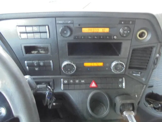 Tractor unit Mercedes-Benz Actros 1842 LS NL TRUCK: picture 11