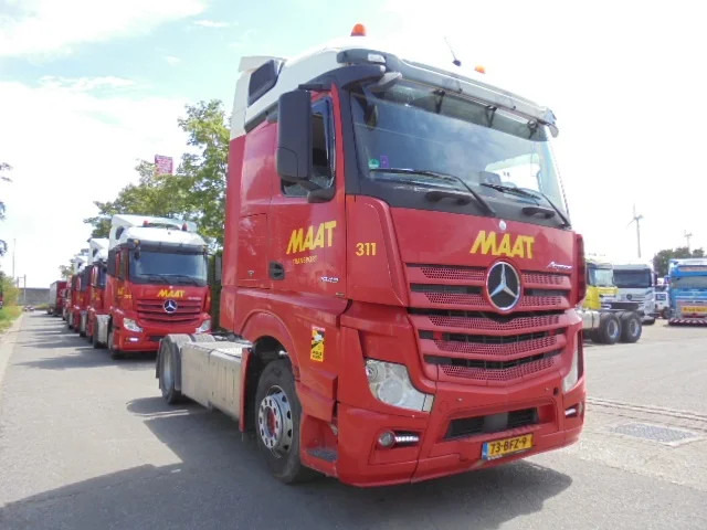 Mercedes-Benz Actros 1843 - Tractor unit: picture 3 Mercedes-Benz Actros 1843 - Tractor unit: picture 3