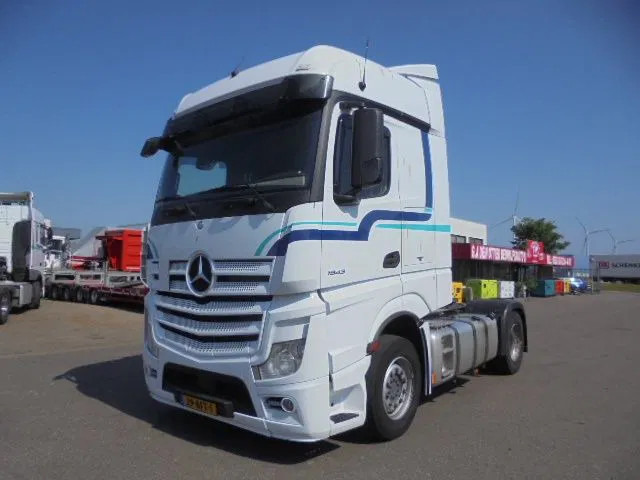 Mercedes-Benz Actros 1843 - Tractor unit: picture 1 Mercedes-Benz Actros 1843 - Tractor unit: picture 1